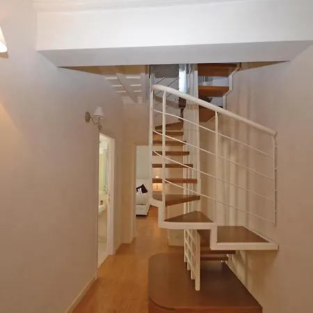 Two-bedroom -rm- 0 05 Рим